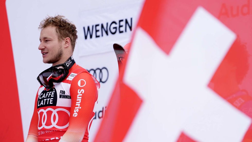 Oslava prvního Švýcara Marca Odermatta po super-G v Kitzbühelu