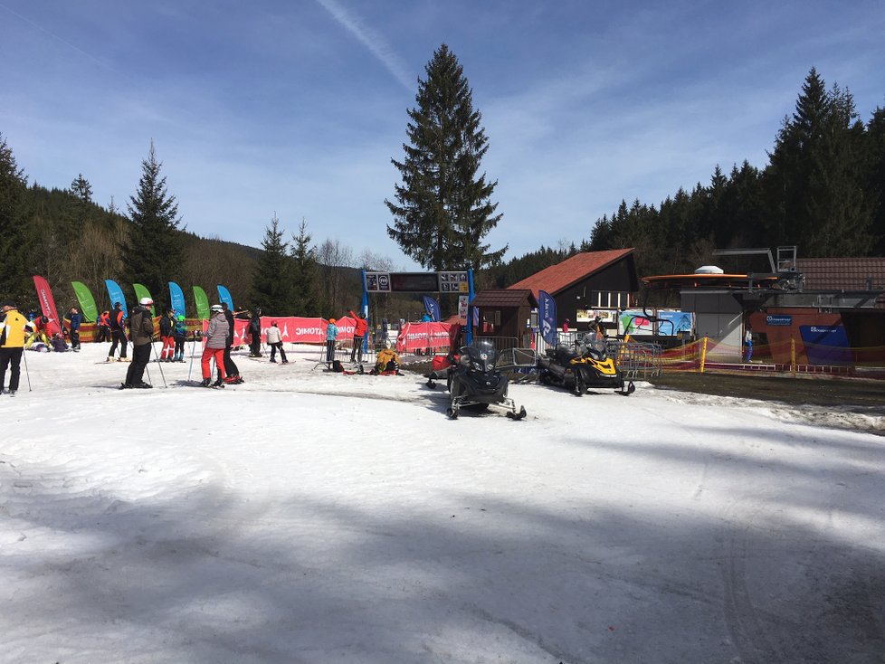 Beskydský areál Ski Bílá končil o víkendu sezonu.