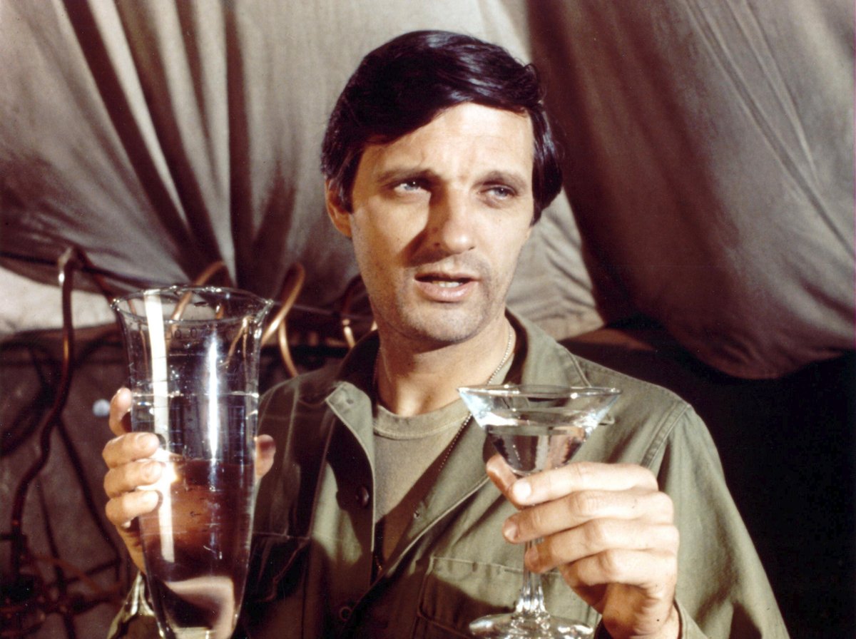 Alan Alda (82) alias Hawkeye Pierce