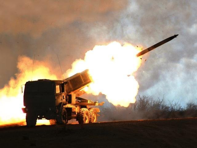 M142 High Mobility Artillery Rocket System (HIMARS)