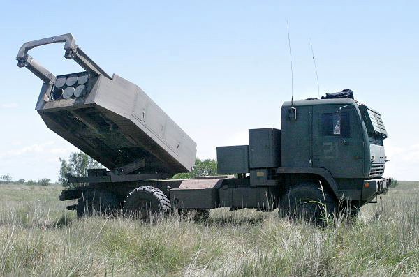 M142 High Mobility Artillery Rocket System (HIMARS)