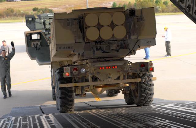 M142 High Mobility Artillery Rocket System (HIMARS)