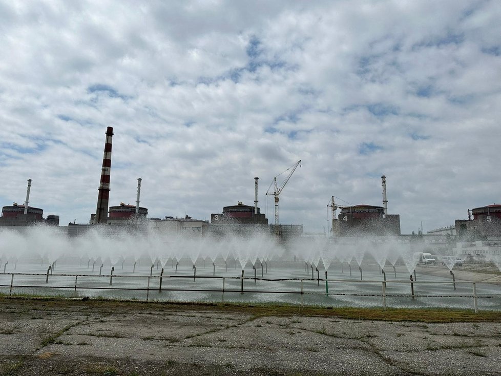 Odstavené reaktory Záporoží mají v rezervě vodu na chlazení.