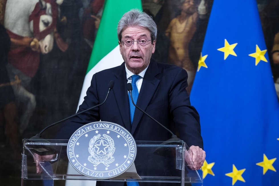 Po střelbě v italské Maceratě odsoudil premiér Gentiloni nenávist a násilí.