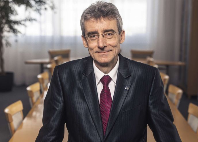 Milan Macholán, generální ředitel PBS Velká Bíteš. Milan Macholán, generální ředitel PBS Velká Bíteš.