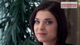 Krásná herečka Irena Máchová, která hraje v Ordinaci milenku primáře Suchého Renatu, je těhotná