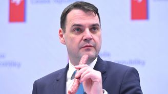 Předávkovali jsme se Macinkou: Párky, matriarchát ve Zrádcích a Crazy Frog na LSD Předávkovali jsme se Macinkou: Párky, matriarchát ve Zrádcích a Crazy Frog na LSD