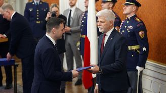 Válka Pavla a Macinky: Zažíváme trumpizaci České republiky, připravme se na ohňostroje hysterie a tuposti Válka Pavla a Macinky: Zažíváme trumpizaci České republiky, připravme se na ohňostroje hysterie a tuposti