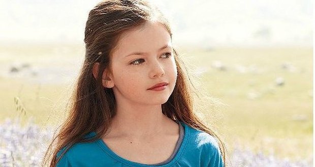 Mackenzie Foy ve filmu Twilight Rozbřesk