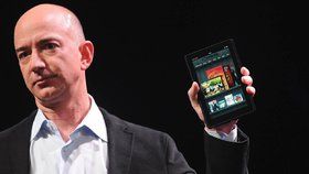 Miliardář Bezos žaluje deník. Měl ho vydírat intimními fotografiemi