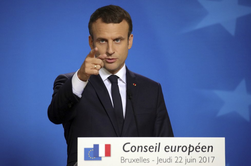 Summit EU v Bruselu. Emmanuel Macron