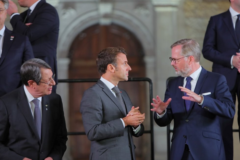 Supersummit na Pražském hradě: Český premiér Petr Fiala a francouzský prezident Emmanuel Macron