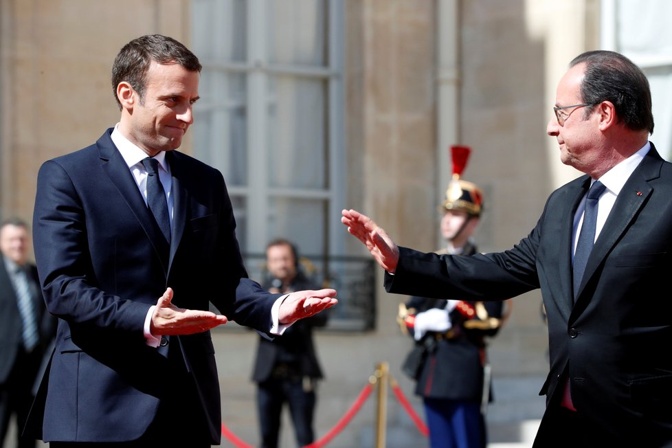 Emmanuel Macron a François Hollande