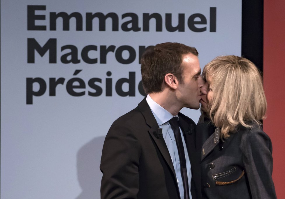 Během volební kampaně měl Emmanuel Macron plnou podporu své manželky Brigitte.
