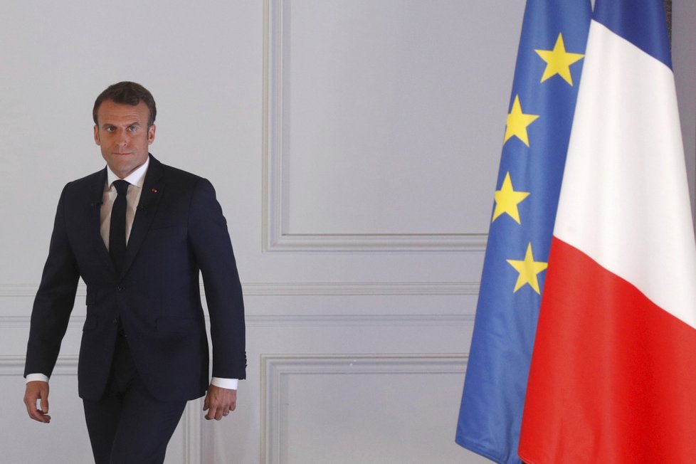 Prezident Emanuel Macron během svého projevu v Elysejském paláci (25. 4. 2019)