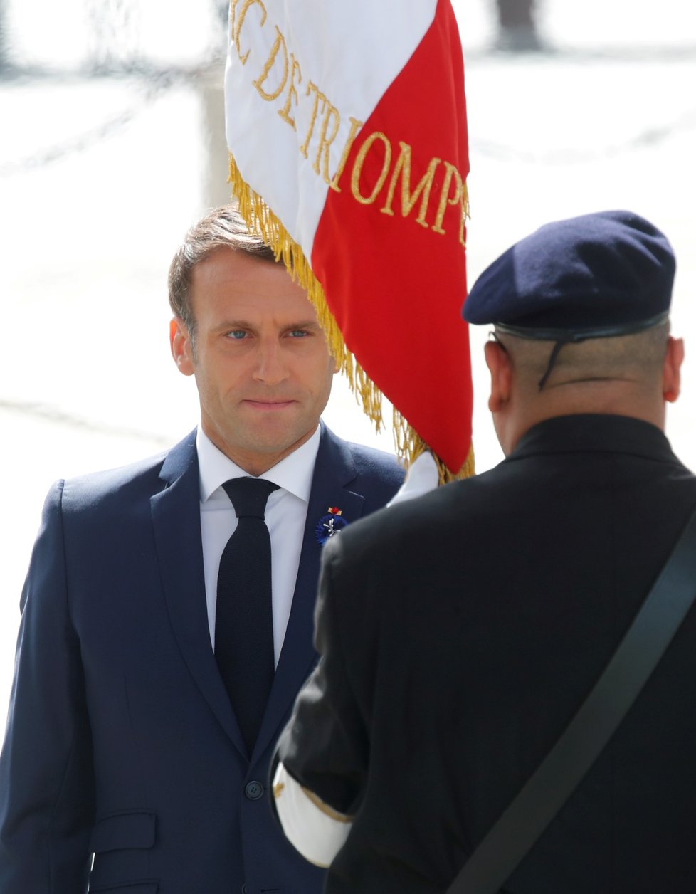 Francouzský prezidenr Emmanuel Macron během 75. výročí  konce 2. světové války (8. 5. 2020)