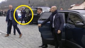 Macronův jaderný kufřík v Praze
