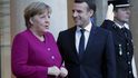 Francouzský prezident Emmanuel Macron přijal v Elysejském paláci německou kancléřku Angelu Merkelovou