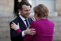 Rozvoj EU je závislý na Německu. Potřebujeme vás, řekl Macron Merkelové