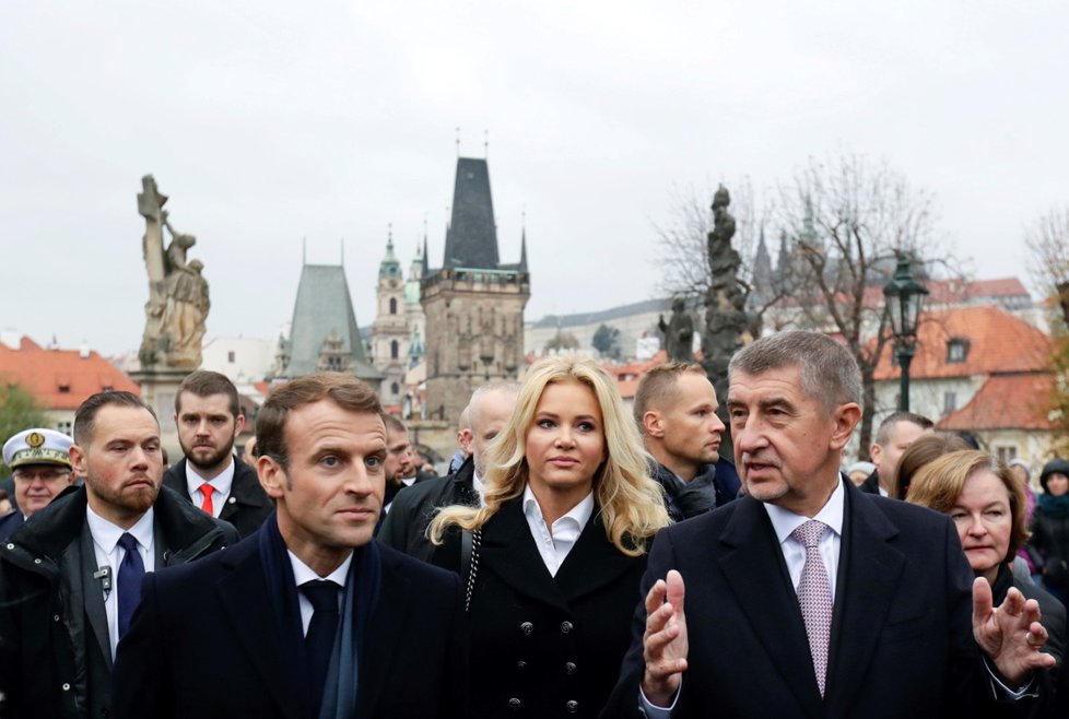 Babiš vzal Macrona také na Karlův most (27. 10. 2018)