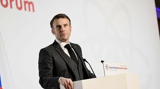 Macron v Česku podpořil Ukrajinu a debatoval o jaderné energetice