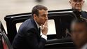 Devětatřicetiletý centrista Emmanuel Macron se stal nejmladším přímo zvoleným prezidentem Francie