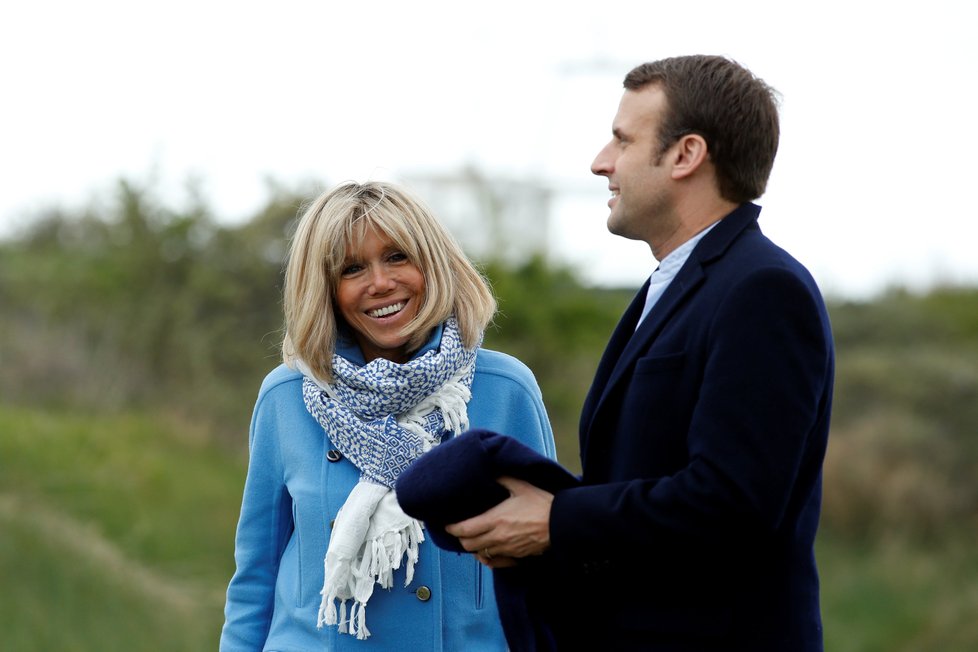 Emmanuel Macron s manželkou Brigitte Trogneuxovou