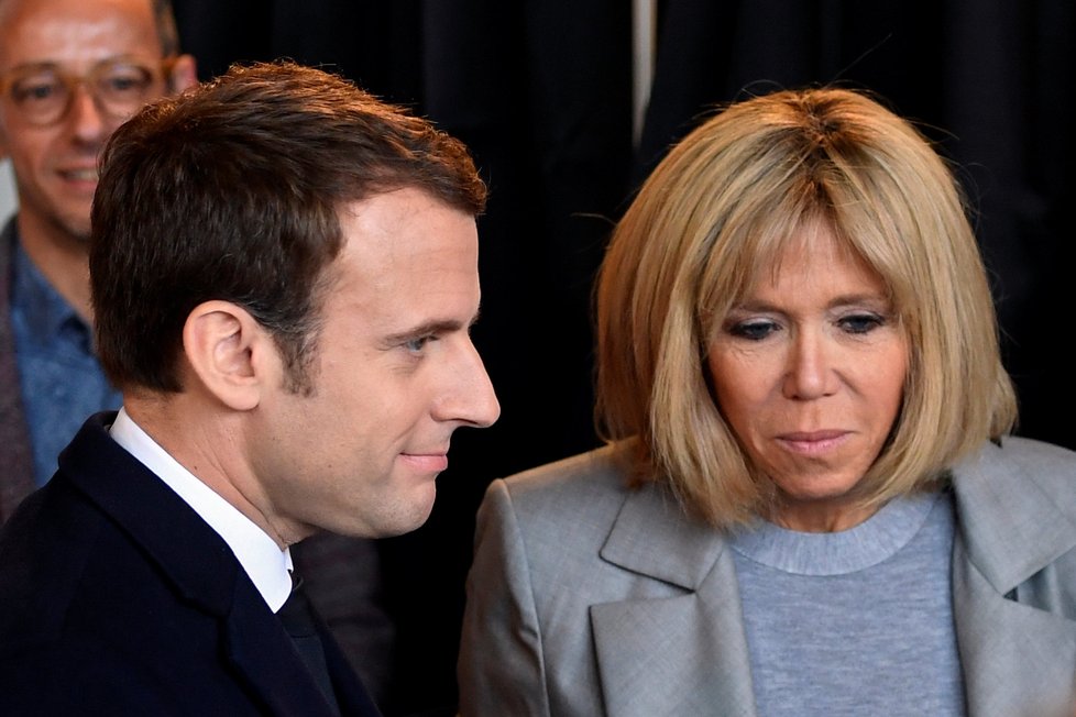 Emmanuel Macron s manželkou Brigitte Trogneuxovou