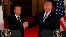 Francouzský prezident Emmanuel Macron v úterý přirovnal obsah telefonických rozhovorů s americkým prezidentem Donaldem Trumpem a jinými státníky k obsahu klobás. Nepřímo vzkázal, že je radno o něm raději nic nevědět.