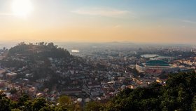 Stadion v madagaskarském Antananarivu.