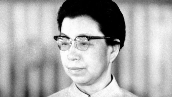 Madam Mao byla neúspěšnou herečkou, která se za své neúspěchy mstila svým kolegům.