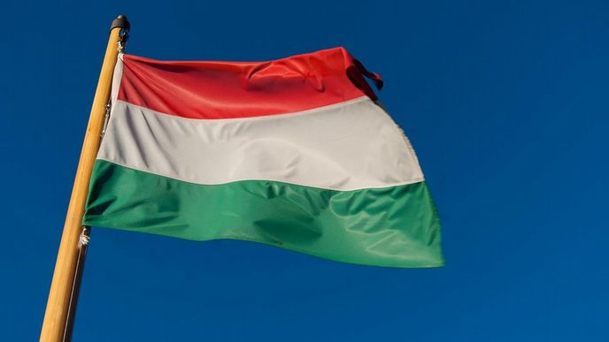 Maďarská vlajka, ilustrační foto