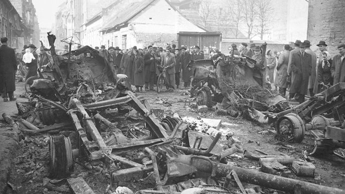 Protikomunistické a protisovětské povstání v Maďarsku v roce 1956.