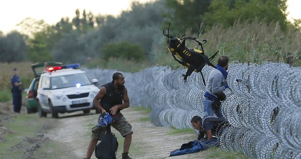 Češi budou hlídat maďarské hranice. Armáda řeší, co může postrádat