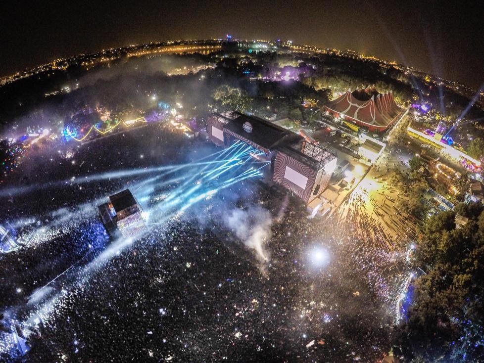 Někteří návštěvníci si myslí, že drogy k festivalům patří. Na snímku festival Sziget 2015.