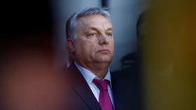 Premiér Viktor Orbán novým zákonem bojuje proti humanitárním organizacím a Georgeovi Sorosovi.