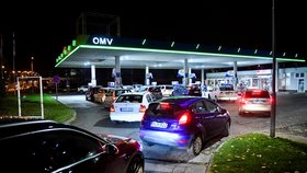 Poslední šance natankovat levná paliva v Maďarsku. (5.12.2022)