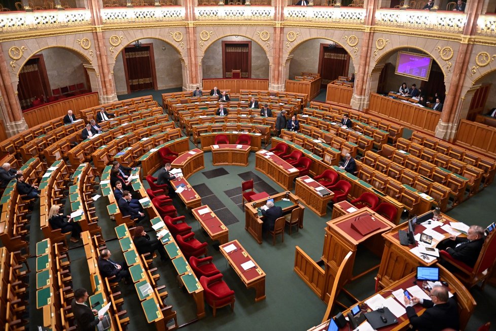 Maďarský parlament ratifikoval přistoupení Finska k NATO.