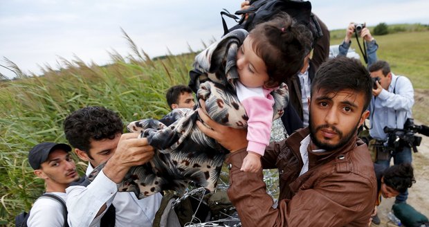 Už i Němci mají uprchlické krize dost. Ekonomické migranty budou posílat zpět 