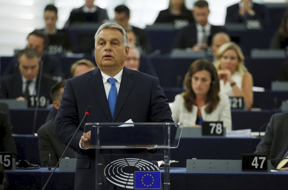 Maďarský premiér Viktor Orbán byl kvůli možnému uvalení sankcí před Evropským parlamentem na slyšení (11.9 2018)