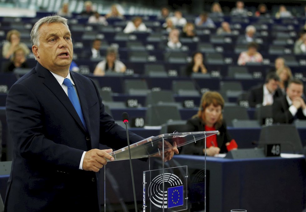 Maďarský premiér Viktor Orbán byl kvůli možnému uvalení sankcí před Evropským parlamentem na slyšení (11.9 2018)