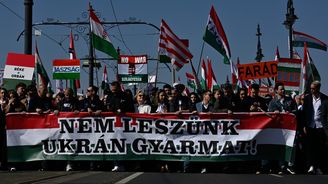 Glosujeme živě: Orbán mluví k největšímu davu v historii své kampaně. Co řekne o Ukrajině? Glosujeme živě: Orbán mluví k největšímu davu v historii své kampaně. Co řekne o Ukrajině?