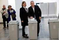 Orbán podle předběžných výsledků znovu vyhrál maďarské volby. Ale ztratí ústavní většinu?
