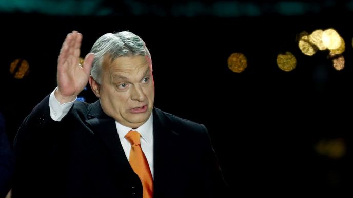 Maďarský premiér Viktor Orbán je po volbách silnější, jeho země ale směřuje do stále větší izolace.