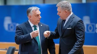 Orbán a Fico staví most mezi Západem a Východem. Může jim spadnout na hlavu