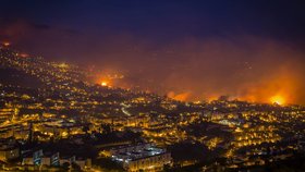 Lesní požáry zasáhly Madeiru: Na ostrově umírají lidé.