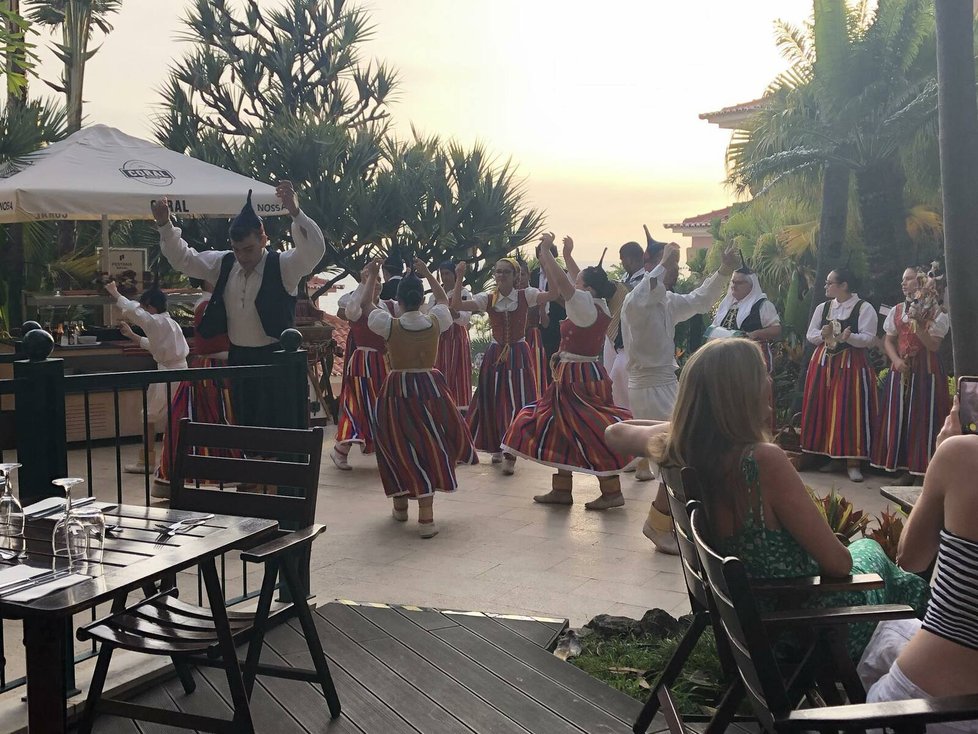 Ukázka tradičních tanců na Madeiře.