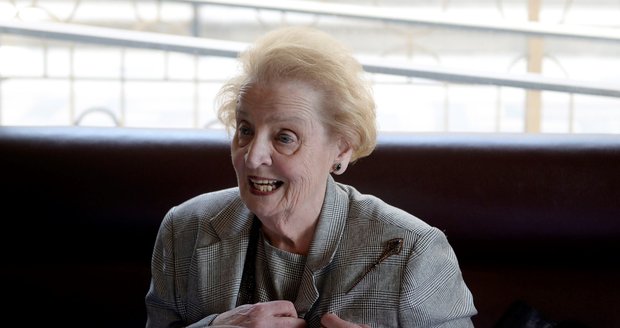 A noble lady who never stopped loving the Czech Republic.  Politicians mourn Albright († 84)