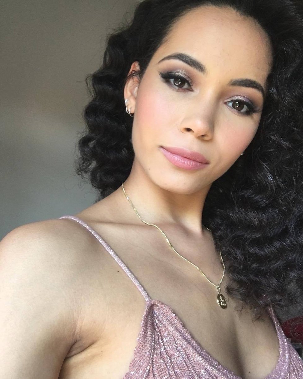 Nová čarodějka Madeleine Mantock