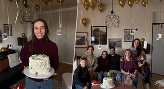 Zlatá snowboardistka Maděrová se dočkala překvapení: Utajená párty... s buchtičkami Zlatá snowboardistka Maděrová se dočkala překvapení: Utajená párty... s buchtičkami